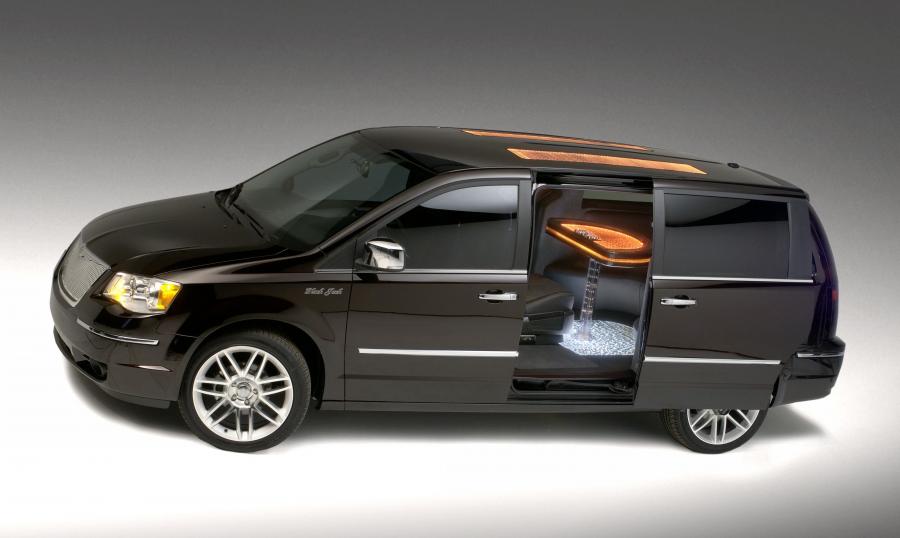  Chrysler Town & Country 2008 года  (фото 8 из 69)